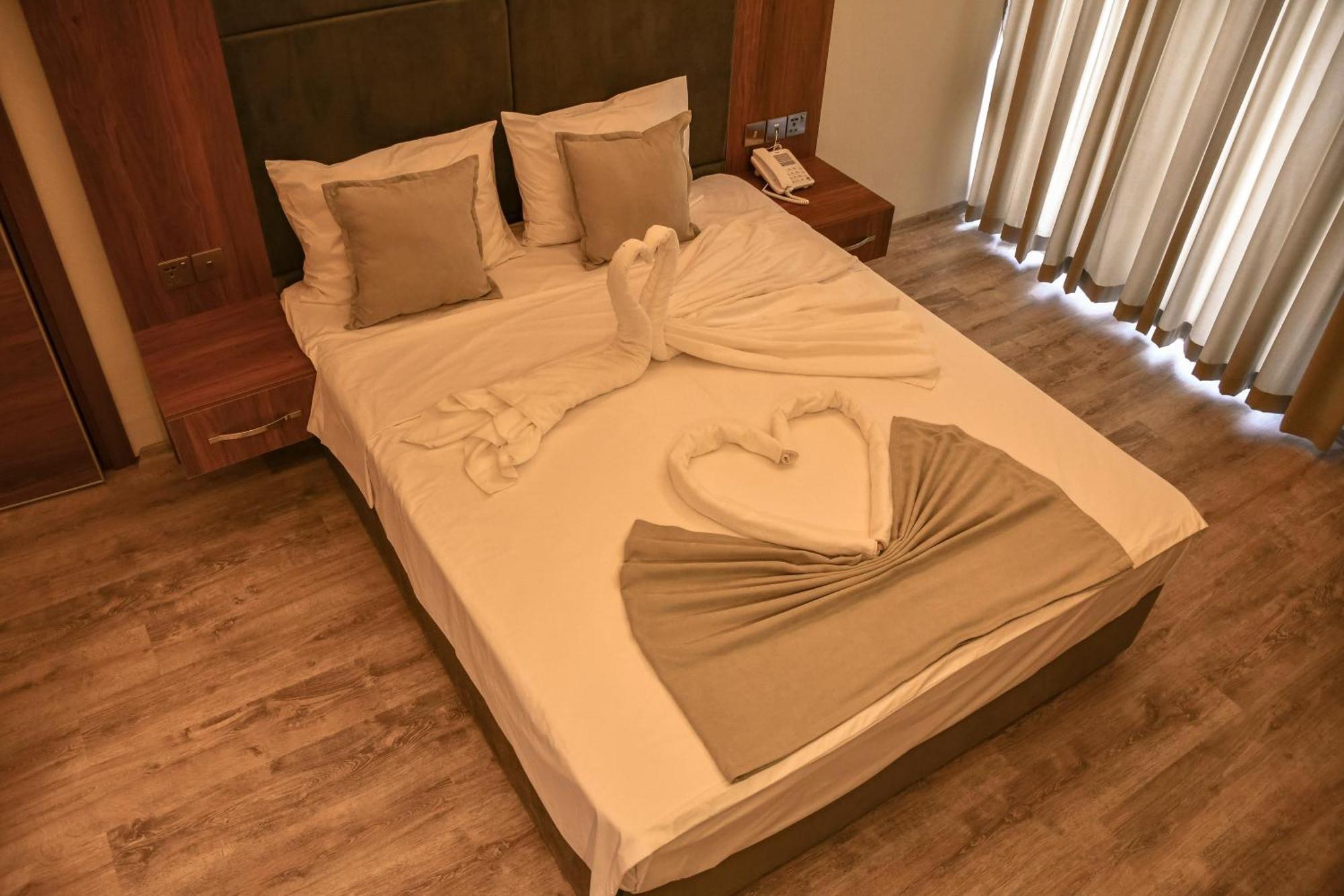 Mimoza Beach Hotel Agios Sergios 外观 照片