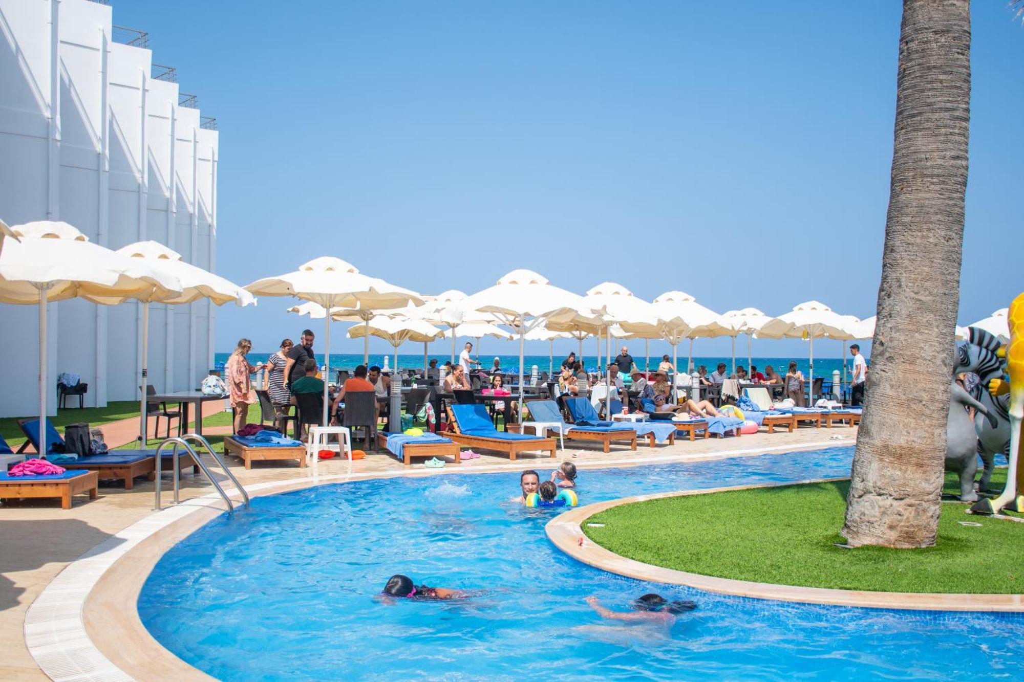 Mimoza Beach Hotel Agios Sergios 外观 照片
